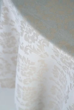 Belagt duk beige - 140x250 cm
