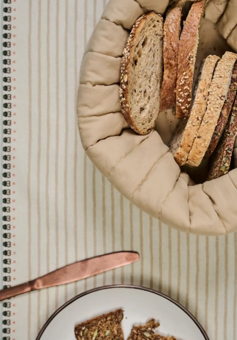Brødkurv beige - 24 cm ø22