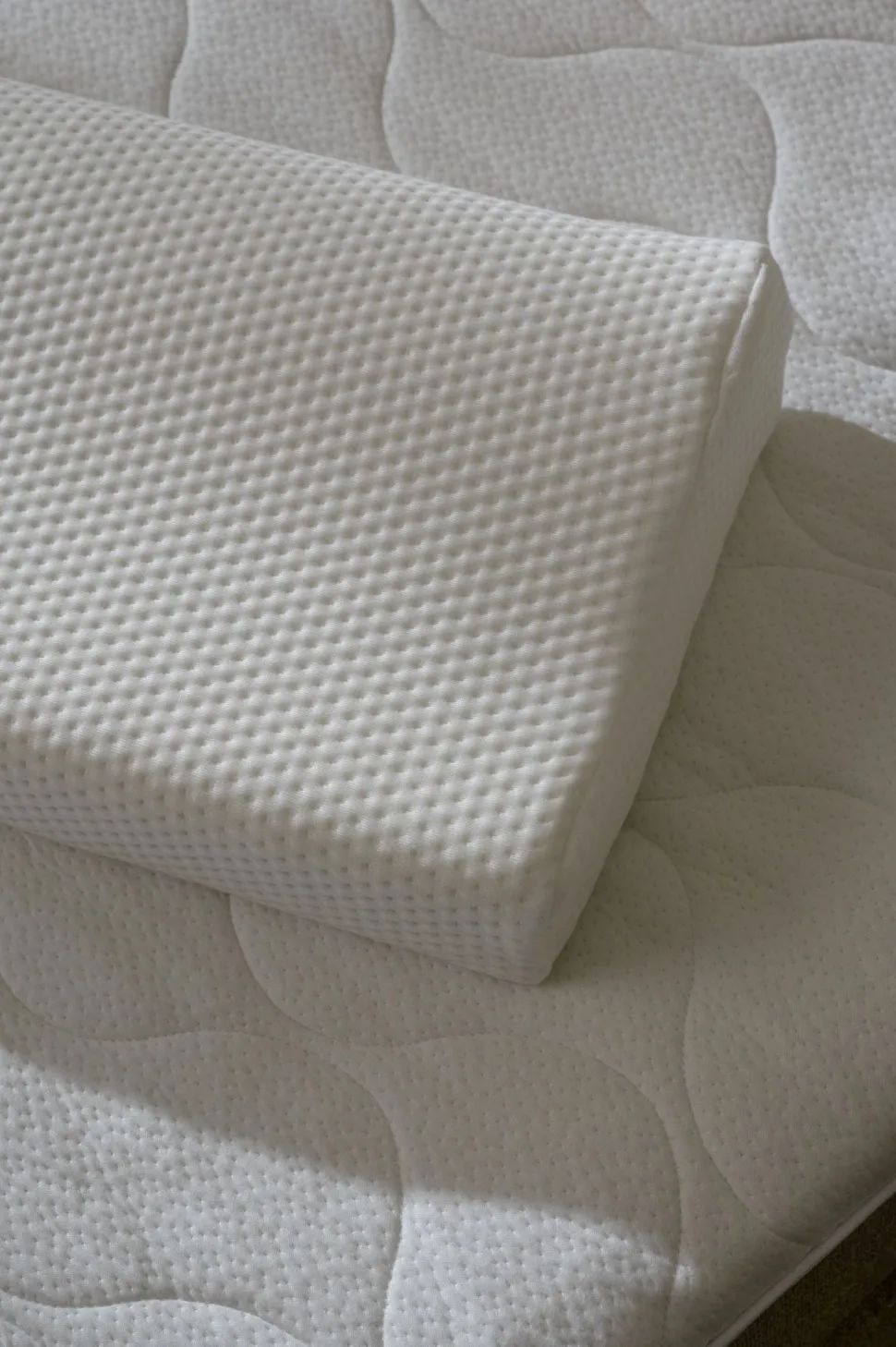 Ergonomisk pute offwhite - 47x30x10 cm