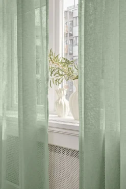 Gardin lys grønn - 140x220 cm