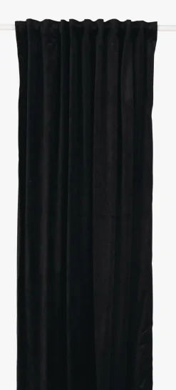 Gardin svart - 135x220 cm
