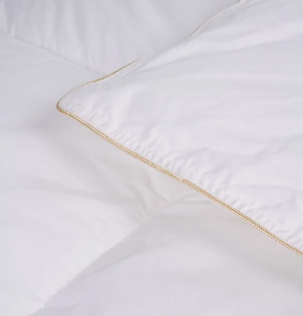 Helårs fiberdyne hvit - 140x200 cm