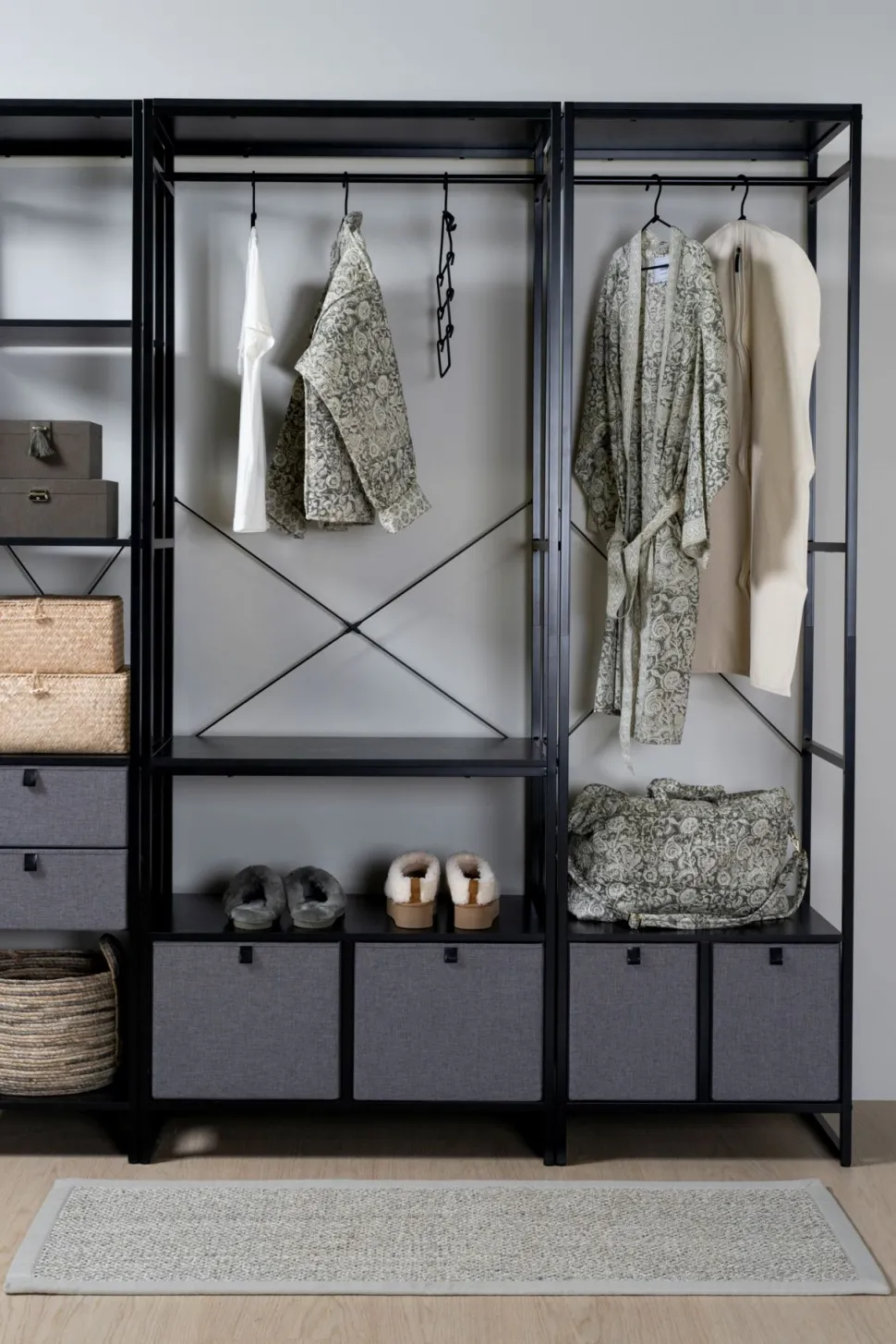 Klesstativ svart - 44x46,5x215 cm