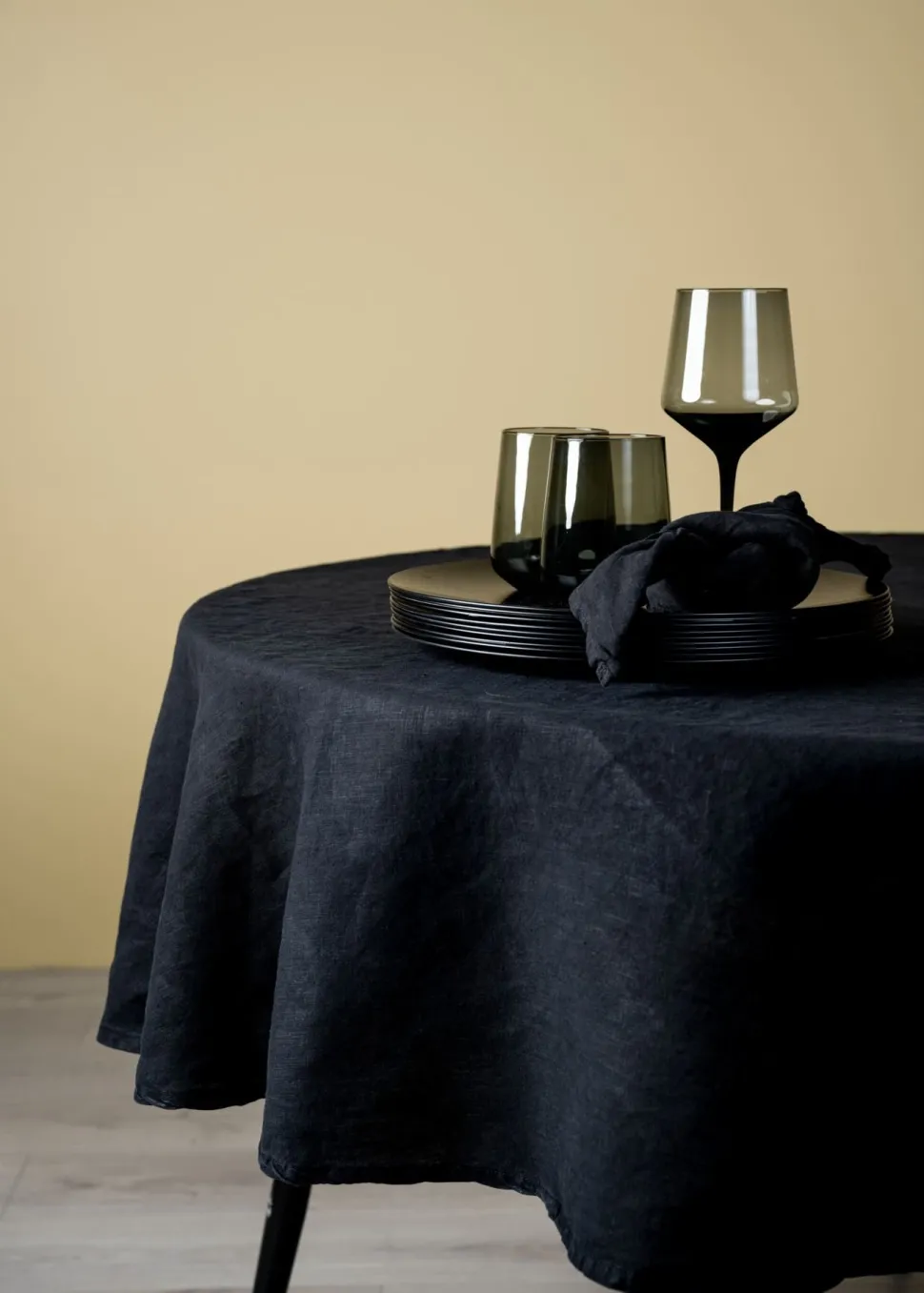 Linduk svart - 140x250 cm