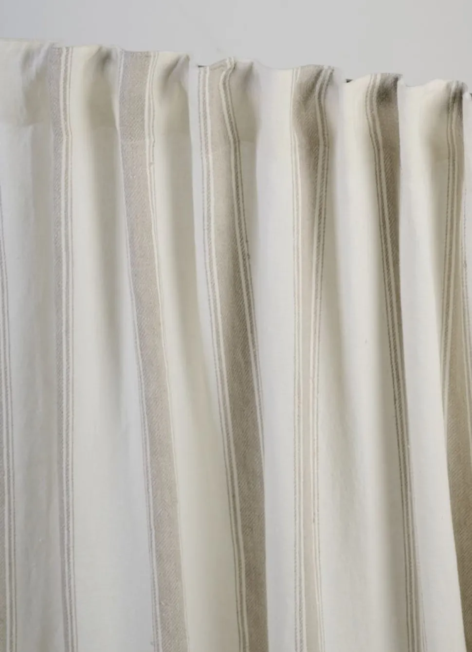 Lingardin multi hvit - 138x250 cm