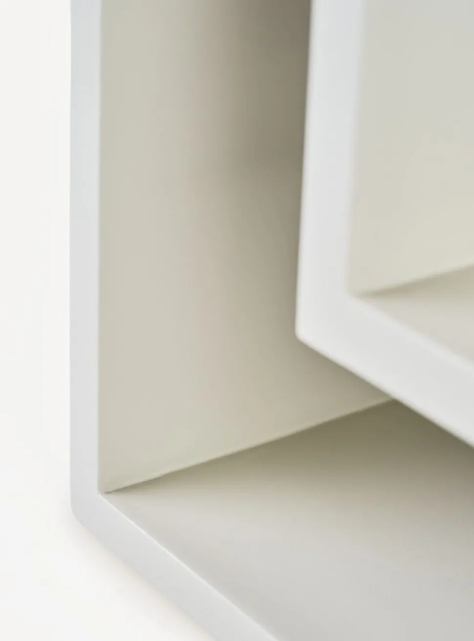 Nattbord venstre sand - 26x20x42 cm