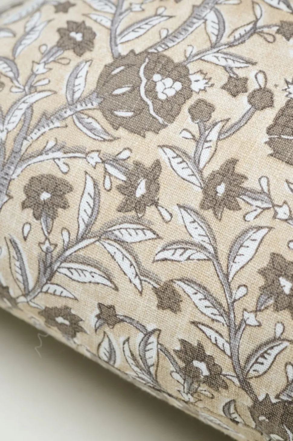 Pyntepute multi beige - 50x50 cm