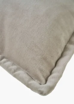 Pynteputetrekk lys beige - 50x50 cm