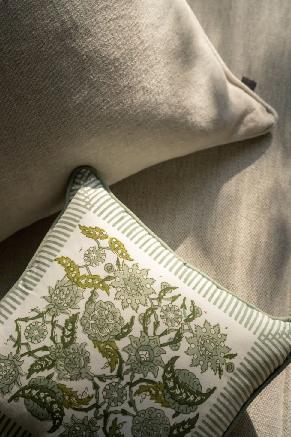 Pynteputetrekk lys beige - 50x50 cm
