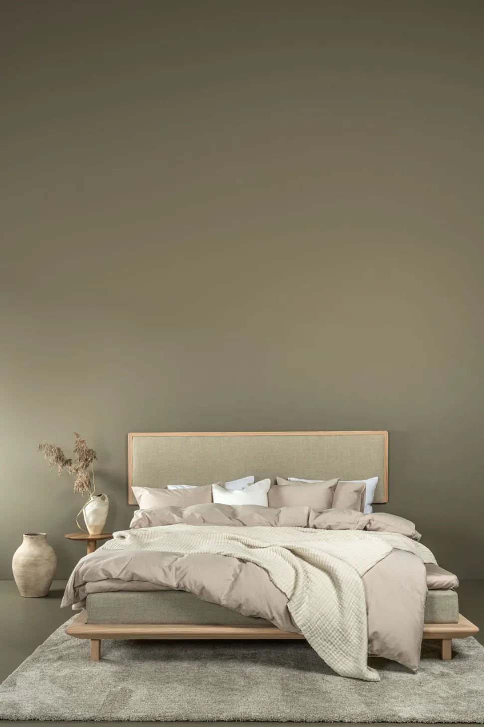 Seng hvitoljet eik beige - 180x200 cm