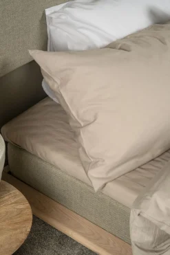 Seng hvitoljet eik beige - 180x200 cm