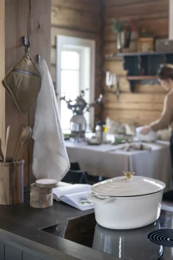 Støpejernsgryte oval krem - 5800ml