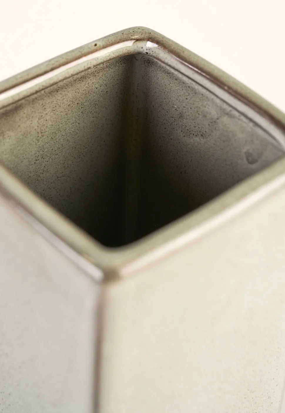 Tannbørsteholder grønn - 7,2x7,2x11 cm
